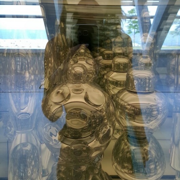 Meet your Posher, Whitney - Picture 1 of 1